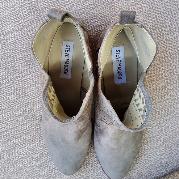 Steve Madden Tan Brown Faux Suede Booties - Picture 7 of 9